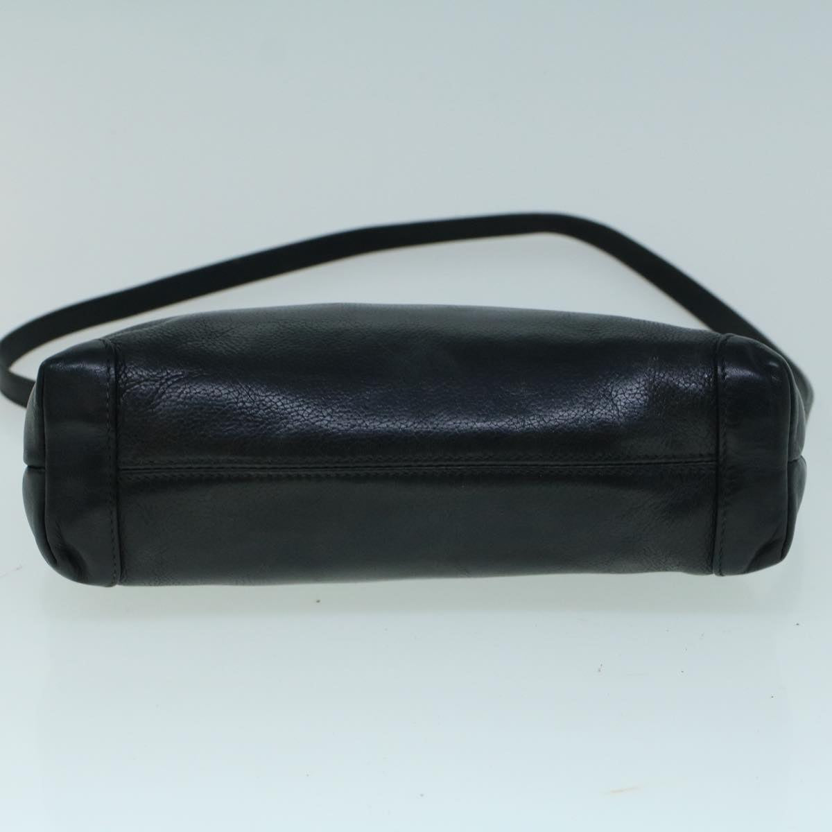 GUCCI Shoulder Bag Leather Black ar10481