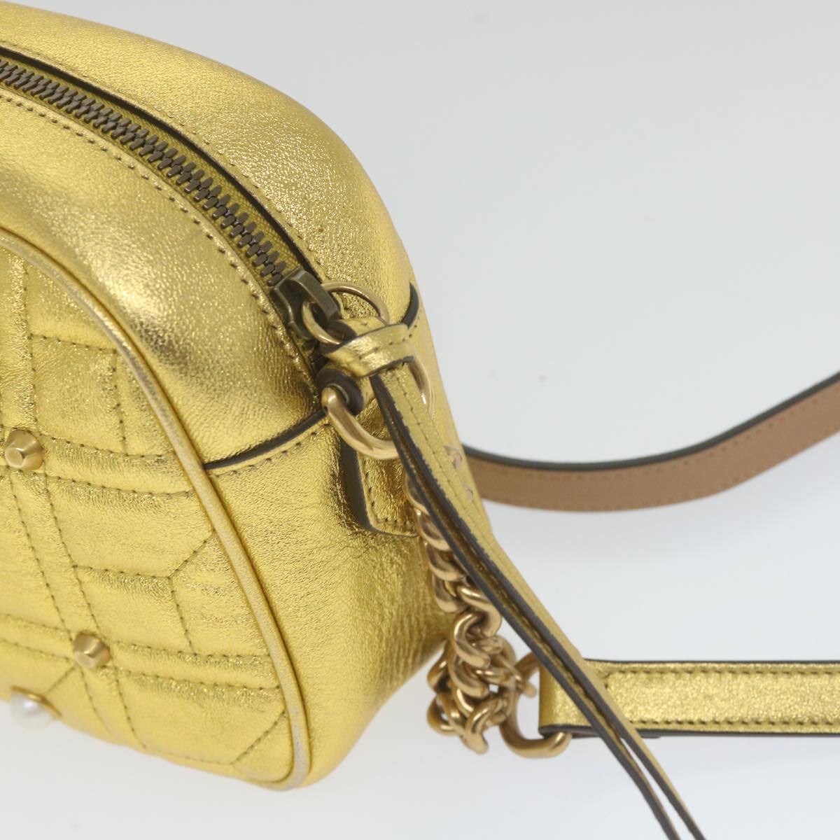 GUCCI GG Marmont Quilted Shoulder Bag Leather Gold Tone 447632 ar10683