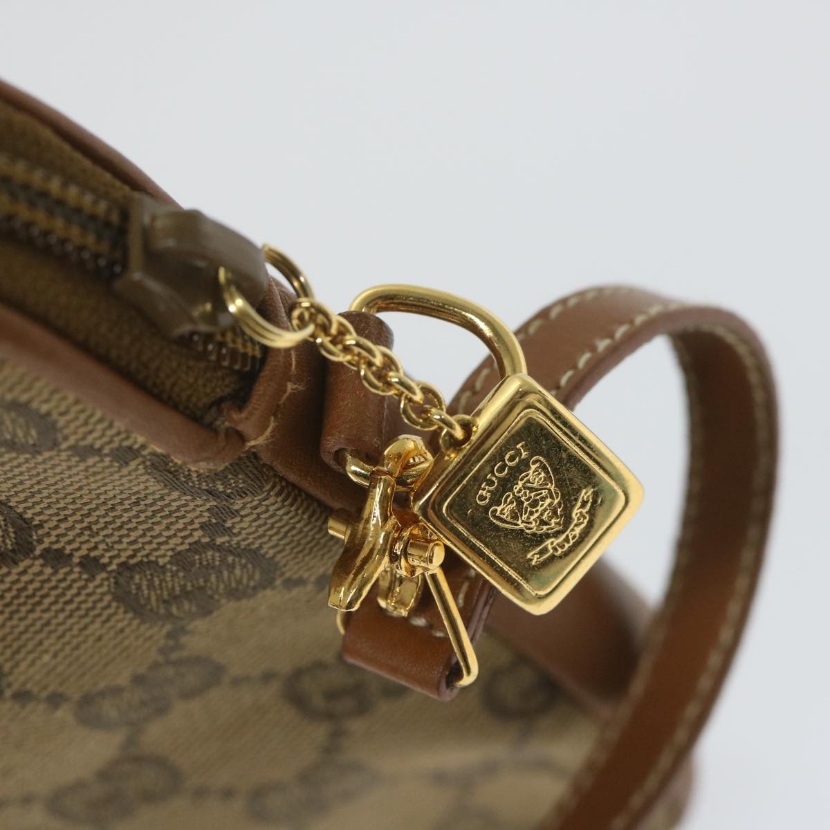 GUCCI GG Canvas Shoulder Bag Beige 004 92 0230 ar10780