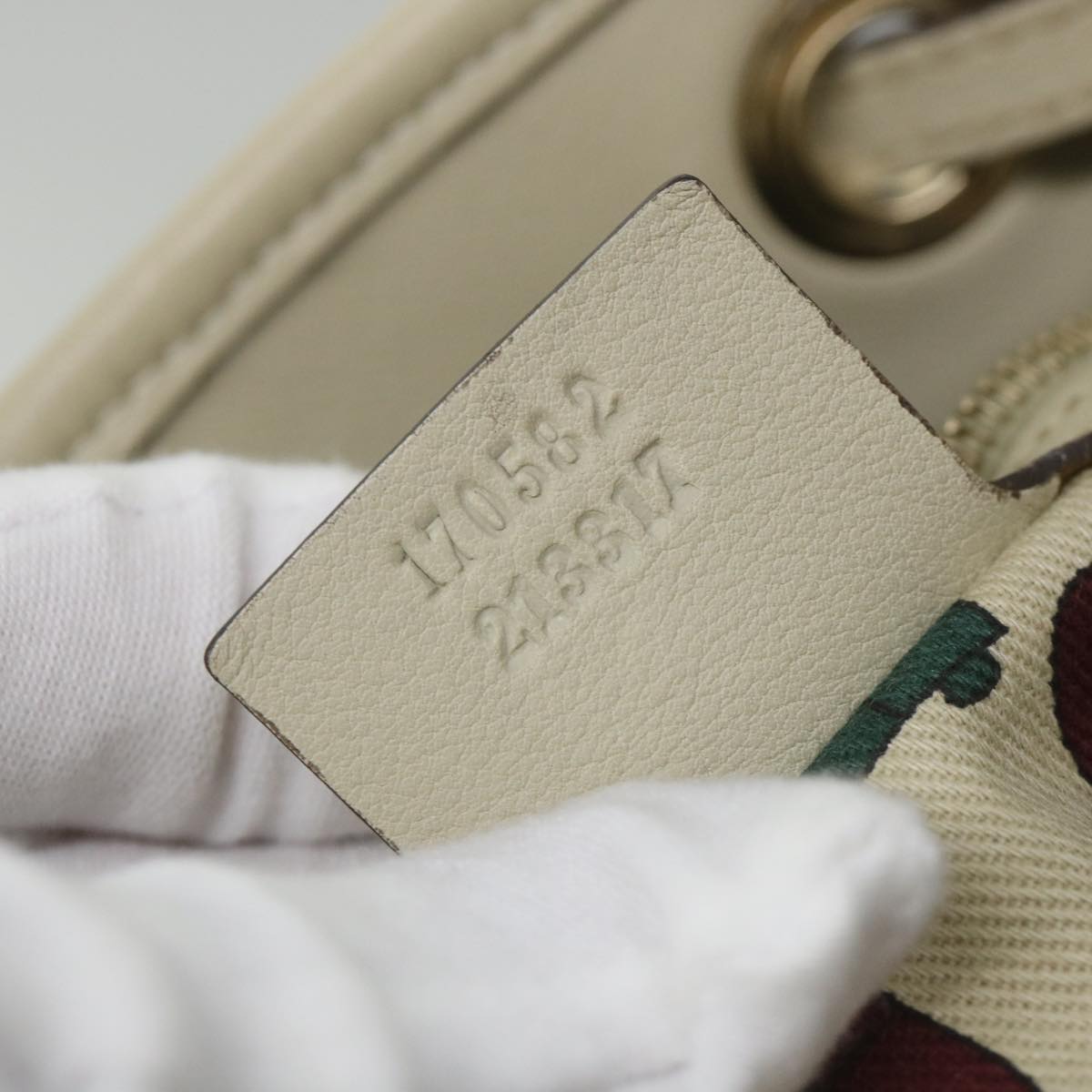 GUCCI GG Canvas Guccissima Shoulder Bag White 170582 ar10868