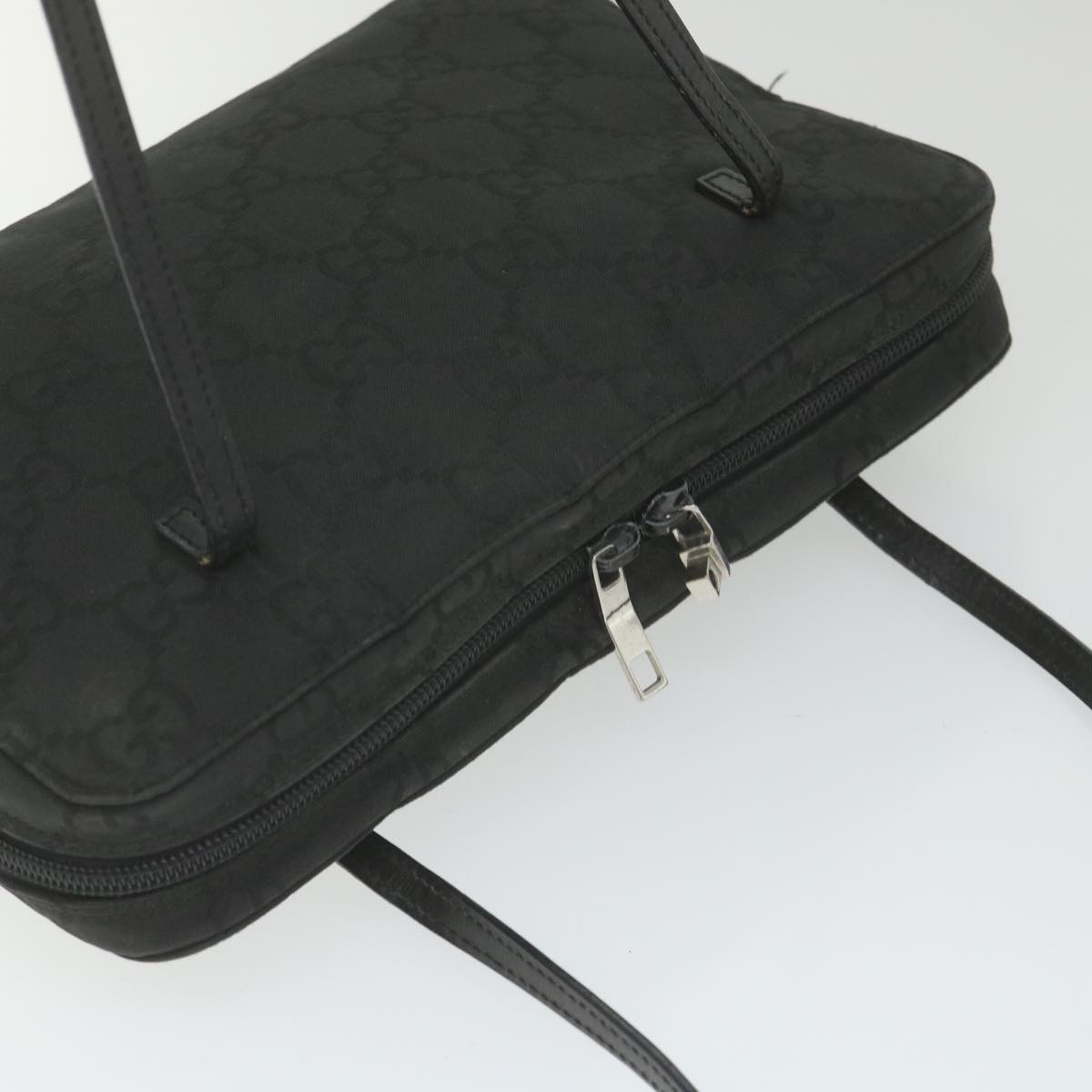 GUCCI GG Canvas Shoulder Bag Black 001 2058 ar10869