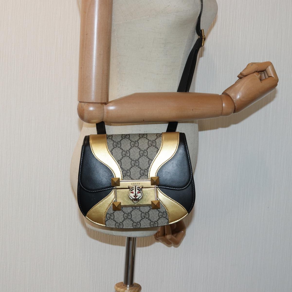 GUCCI GG Supreme Ojiride Shoulder Bag Leather PVC Beige 500781 ar12091
