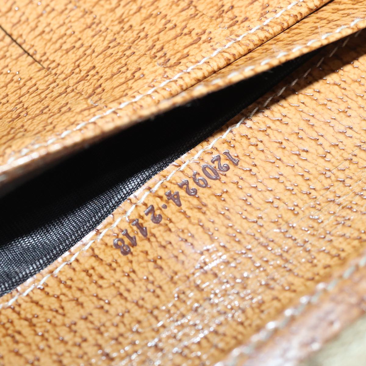 GUCCI GG Canvas Long Wallet Beige ar12451