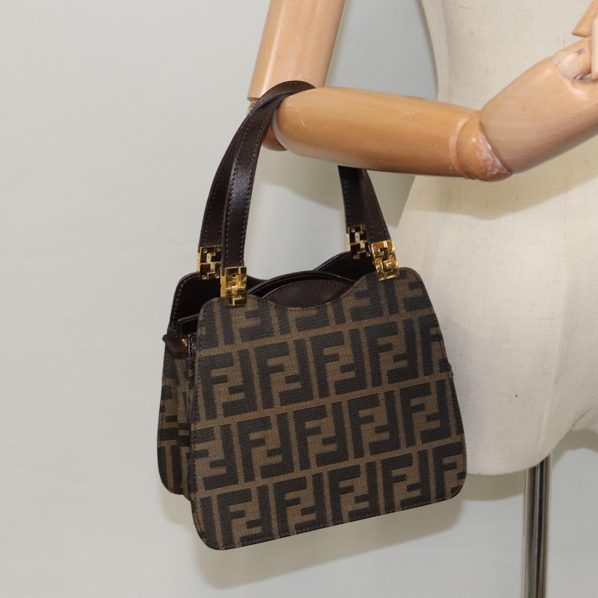 FENDI Zucca Canvas Hand Bag Brown Black gold ar12735