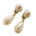 CHANEL Pearl Earring metal White CC ar12918