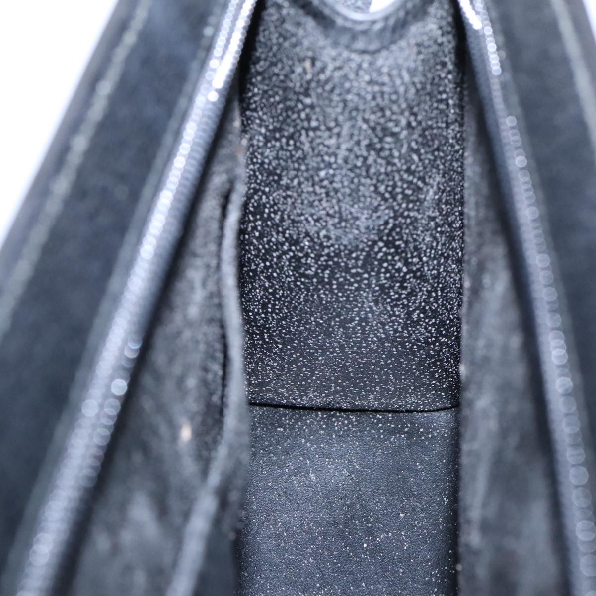 GUCCI Clutch Bag Leather Black Gold ar13009