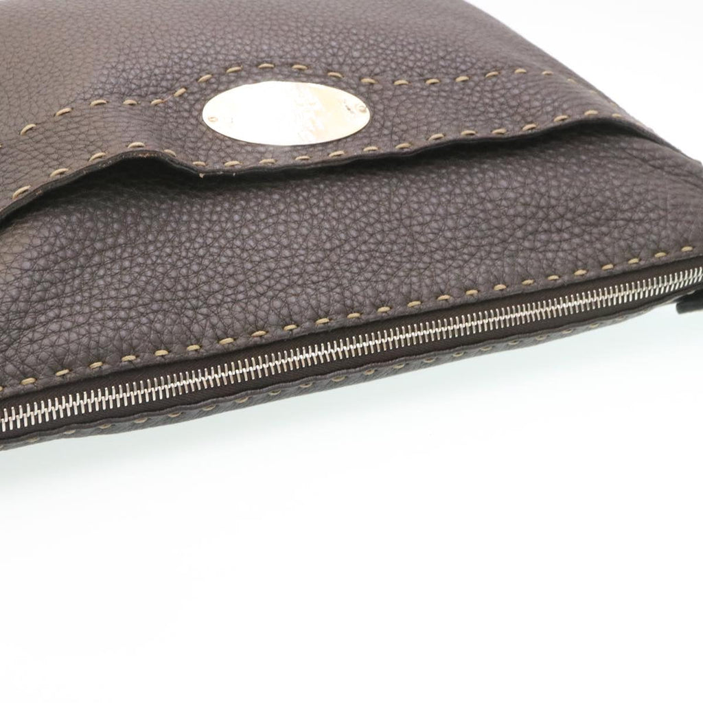 FENDI Shoulder Bag Leather Brown ar6319