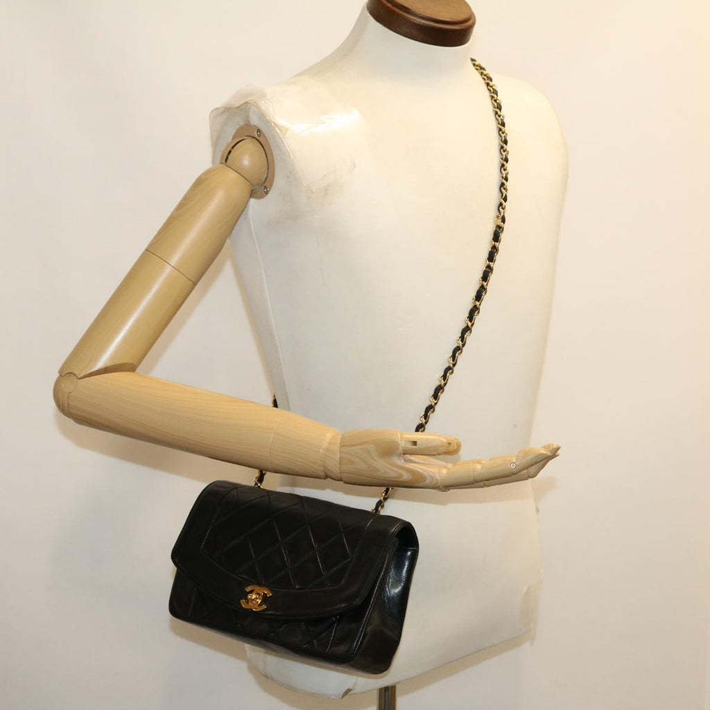 CHANEL Matelasse Diana Turn Lock Chain Shoulder Bag Lamb Skin Black ar7368A