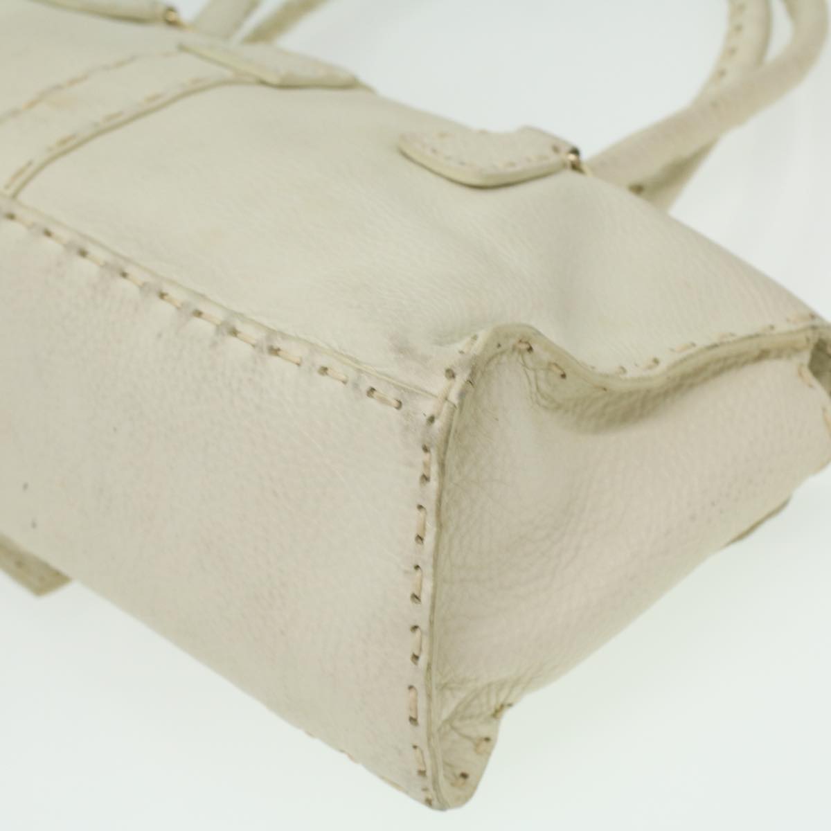FENDI Celeria Shoulder Bag Leather White ar8736