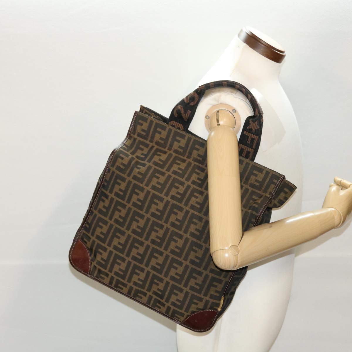 FENDI Zucca Canvas Hand Bag Black Brown 2321.26555.098 ar9639