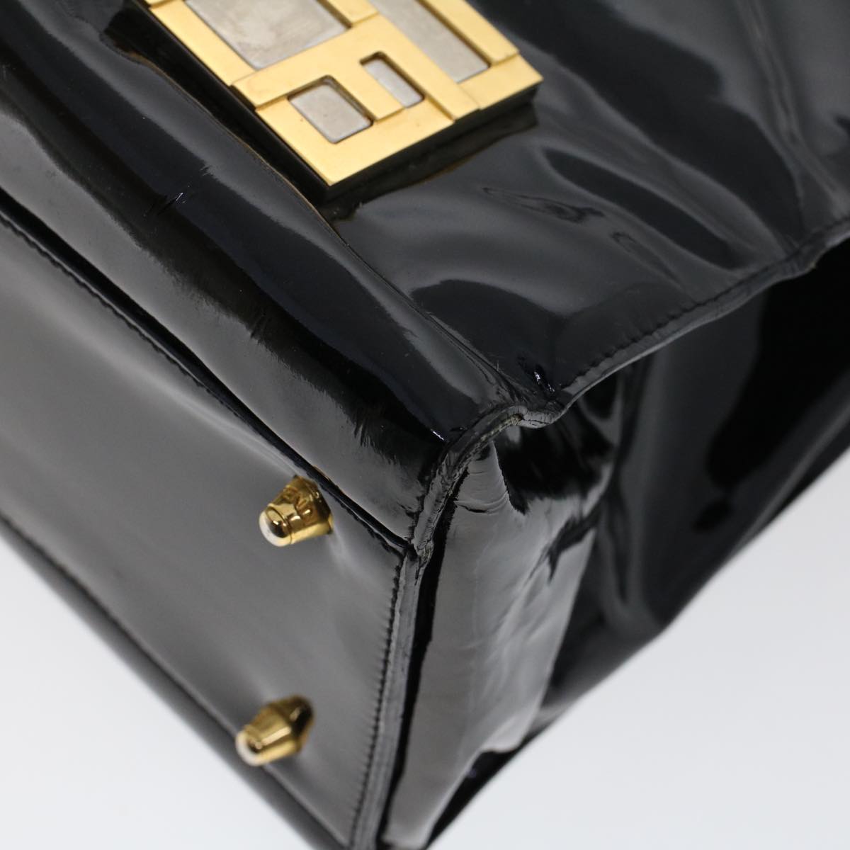 FENDI Shoulder Bag Patent leather Black ar9850