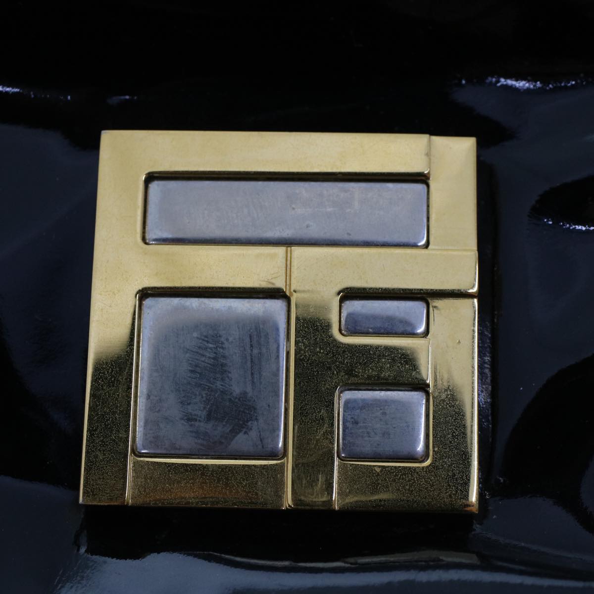 FENDI Shoulder Bag Patent leather Black ar9850