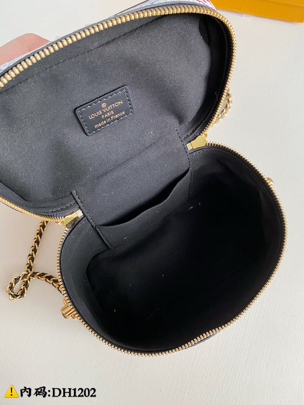 LOV2 Bags - Fashion Bags  2678