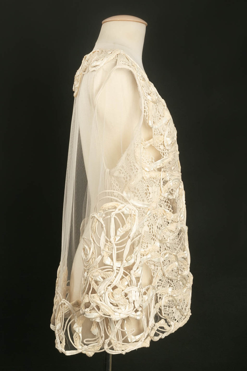 Veste en tulle et dentelle Christian Lacroix