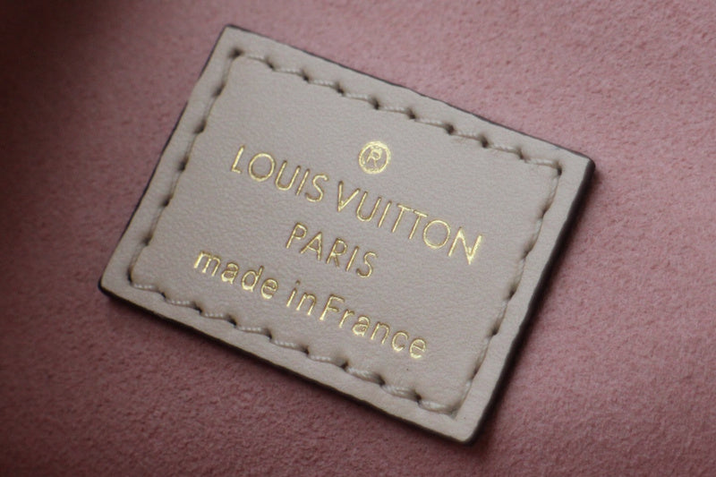LOV2 Bags - Luxurious Bags  2823