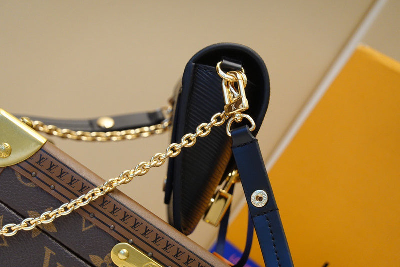 LOV2 Bags - Luxurious Bags  1507