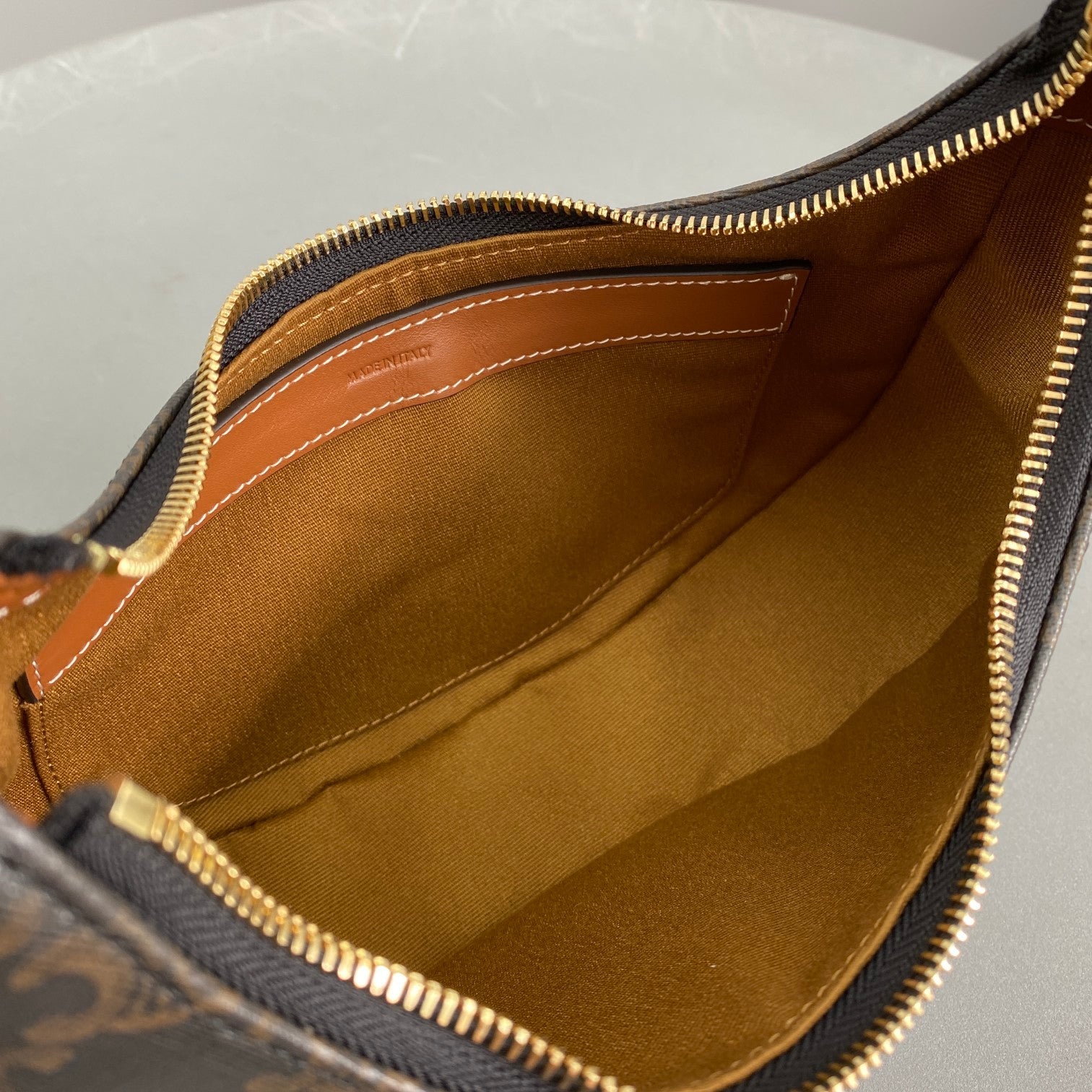 GLAMI Ava Bag In Triomphe Canvas Brown For Women 9in/23.5cm 193952BZJ.04LU