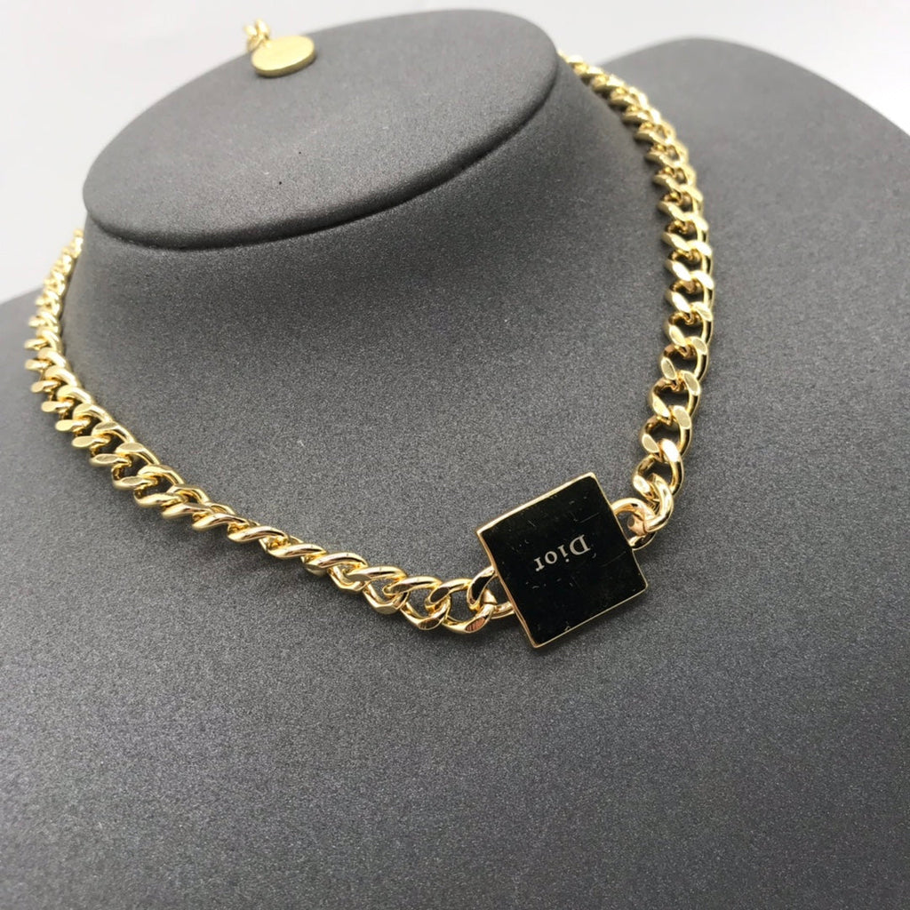 EN - Lux Necklace DIR023