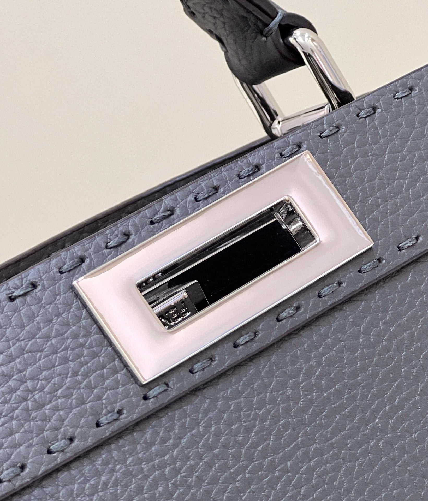 FI GlamI ISeeU MeGLAMIum Black For Women, Handbags, Shoulder Bag 13.1in/33.5cm FF