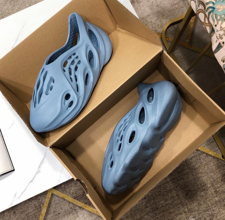 SAMC - YZO Sneakers - 239