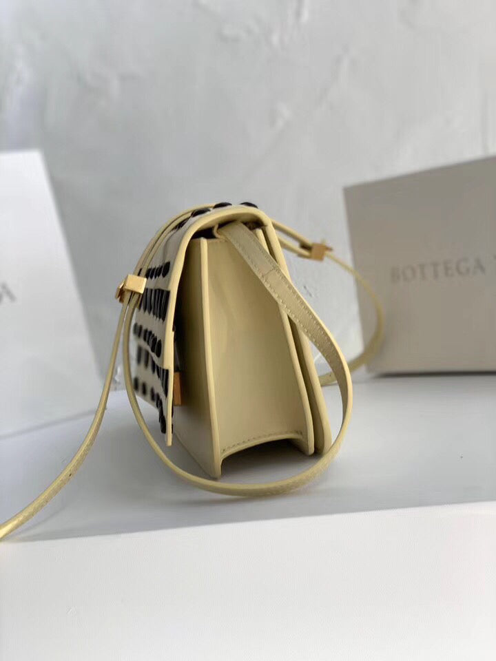 GLAMI Shoulder Bag Beige, For Women, WomenÃƒÂ¢Ã¢â€šÂ¬Ã¢â€žÂ¢s Bags 11in/28cm