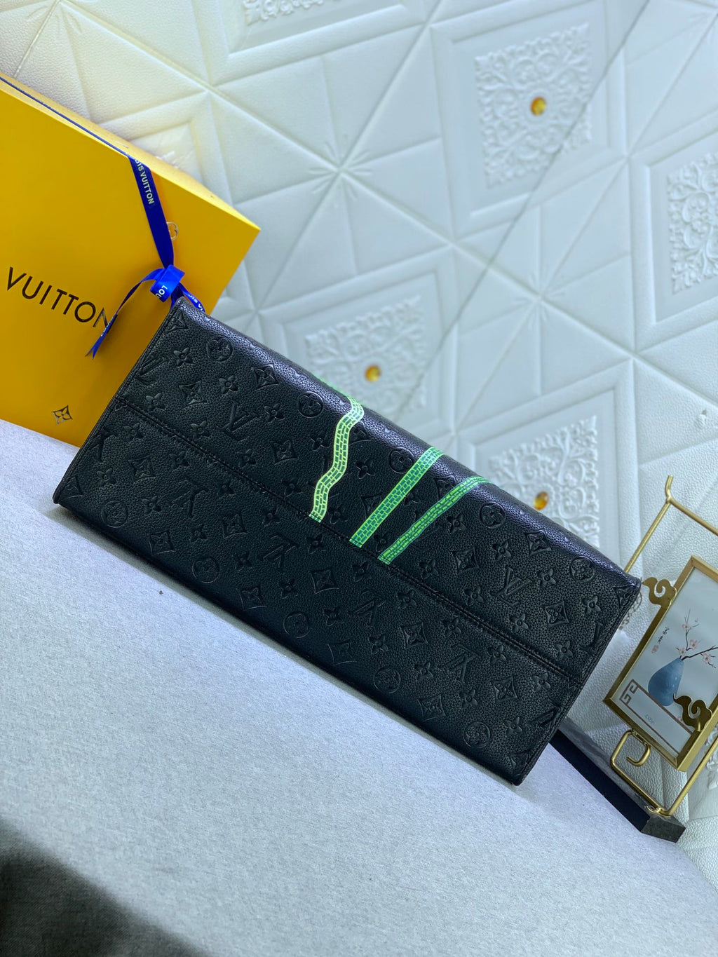 EN - Luxury Bags LUV 769