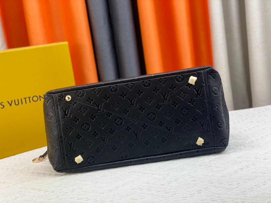 EN - Luxury Bags LUV 771