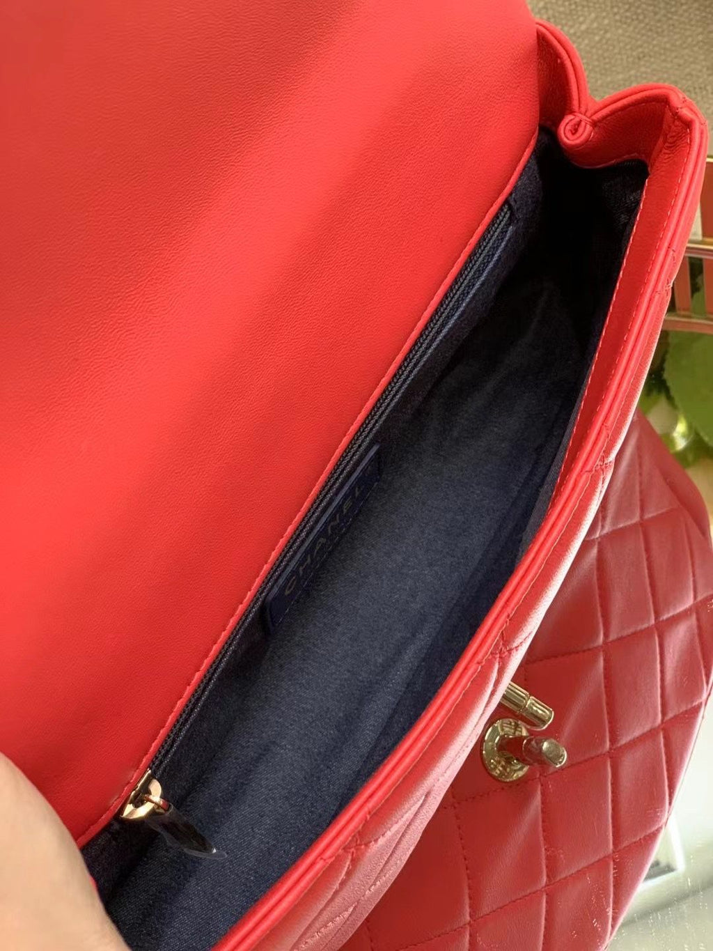 Preloved Chanel Flap Bag Red 23*14CM 8408