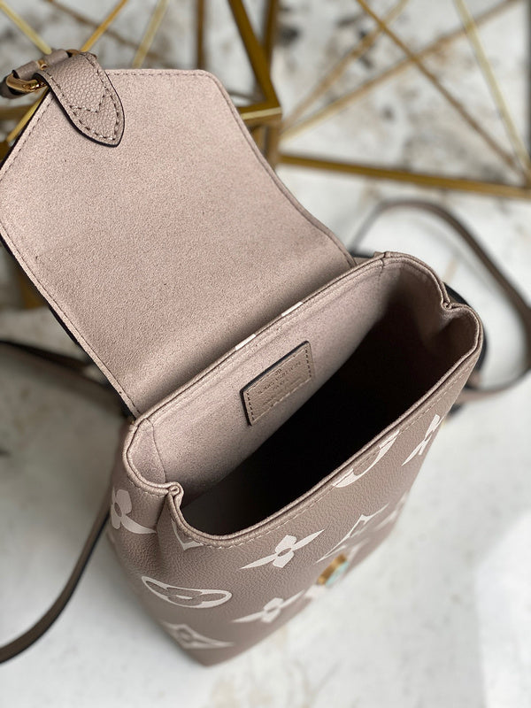 LOV2 Bags - Luxurious Bags  1576