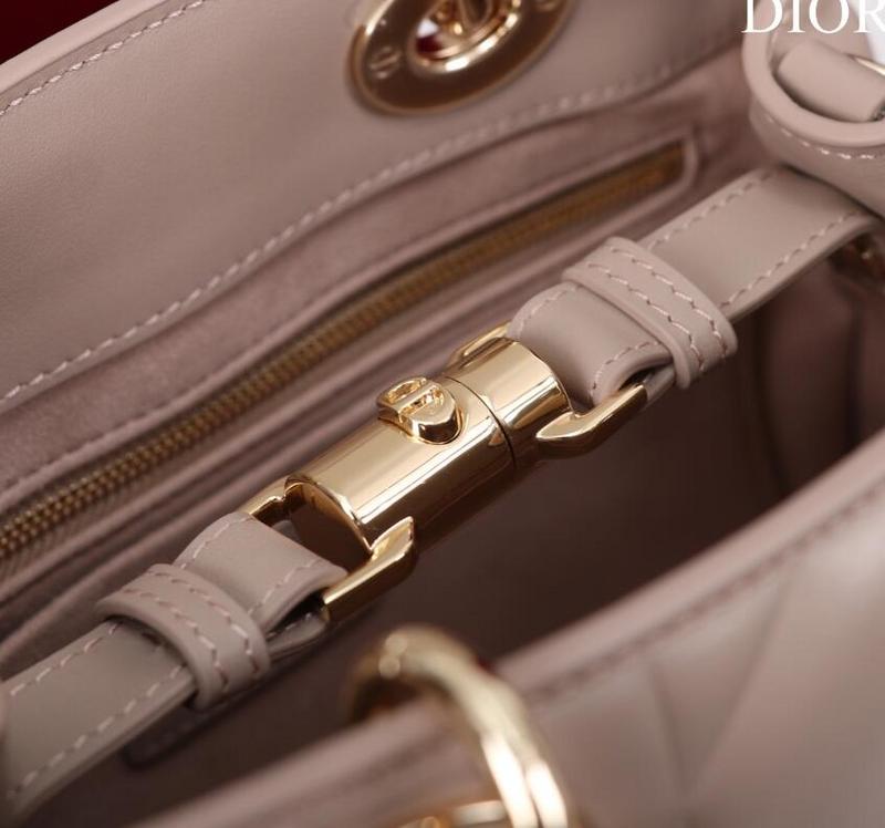 SAMCC - DOR Bags - 099