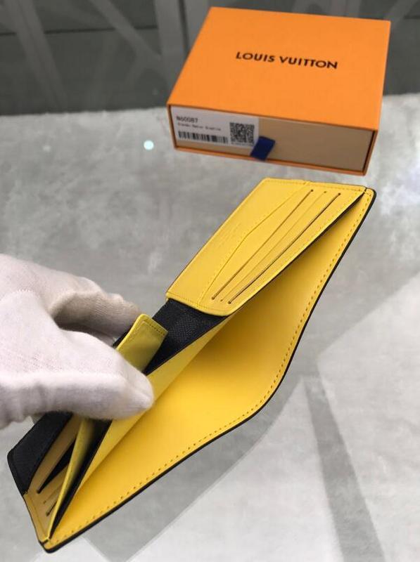 SAMC - Mix Wallets - 025