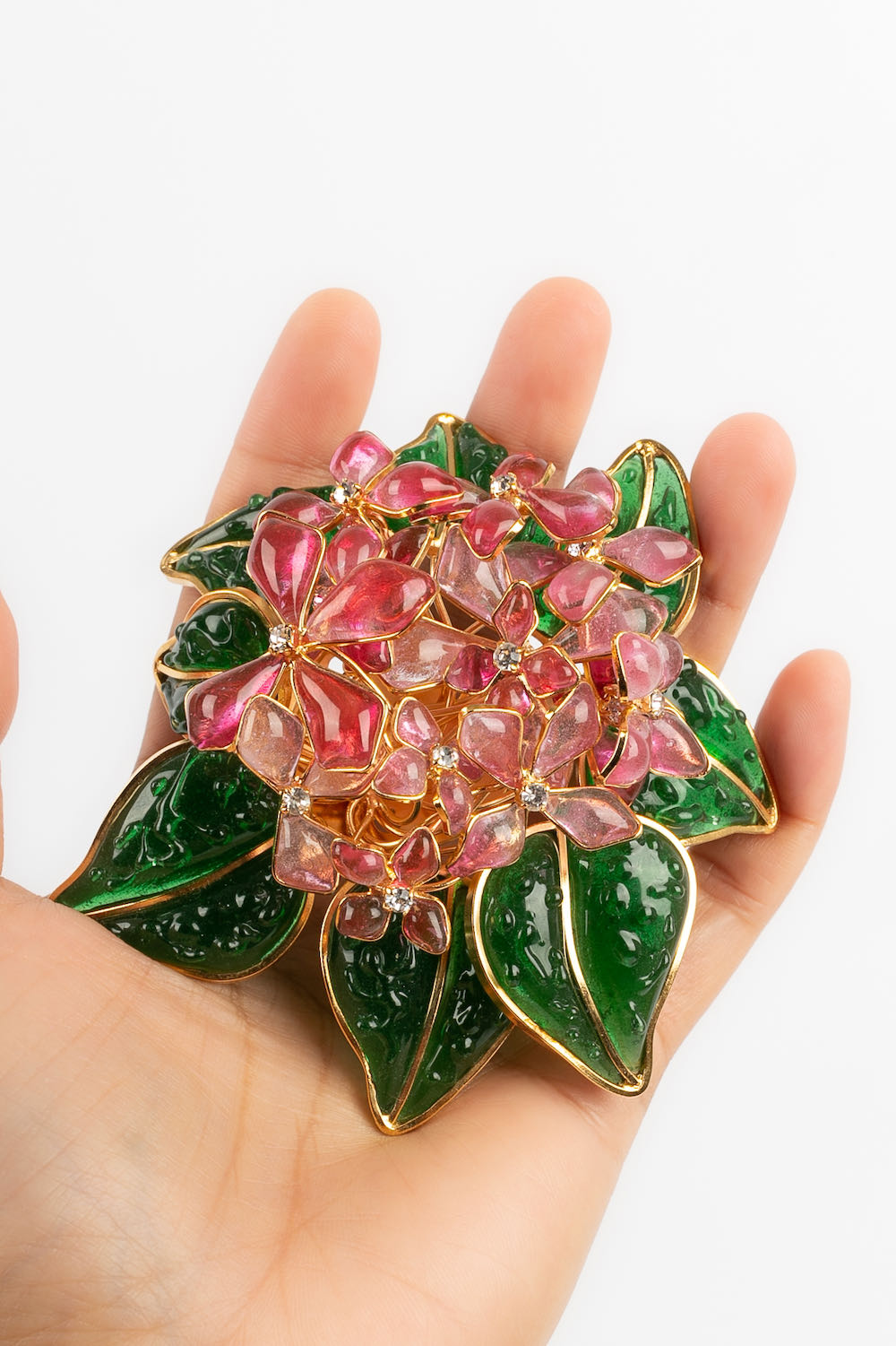 Broche Augustine