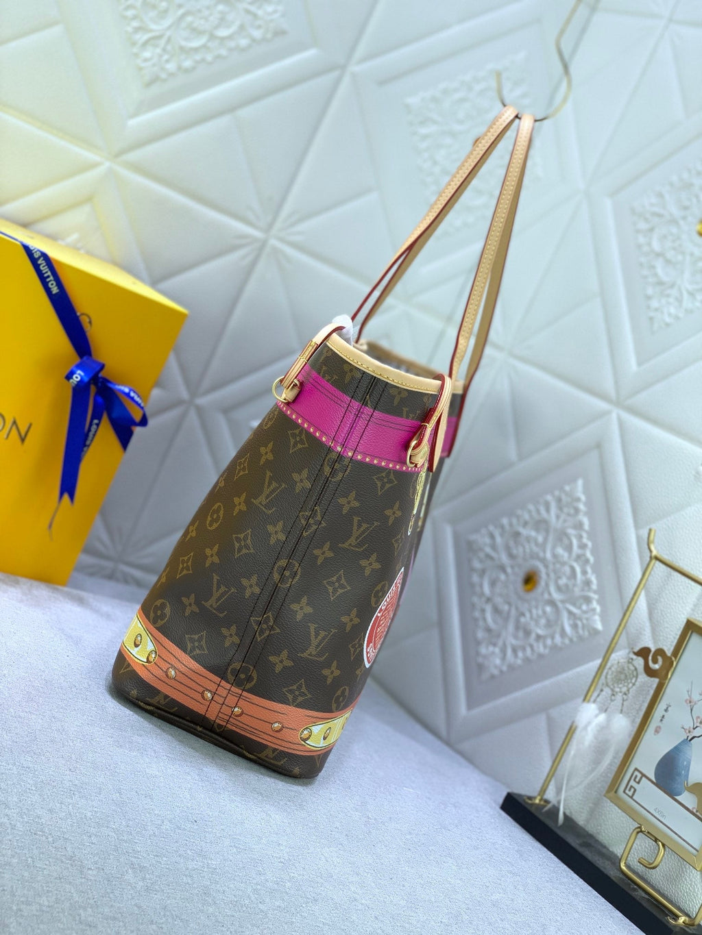 EN - Luxury Bags LUV 811