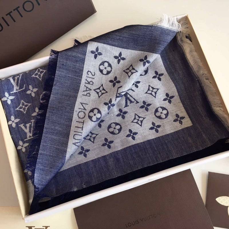 EN - Luxury LUV  Scarf 018