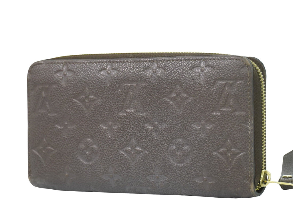Louis Vuitton Zippy Wallet  Leather Wallet