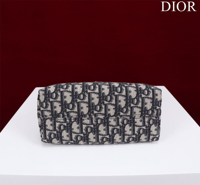 ELE - Dir Bags - 1704