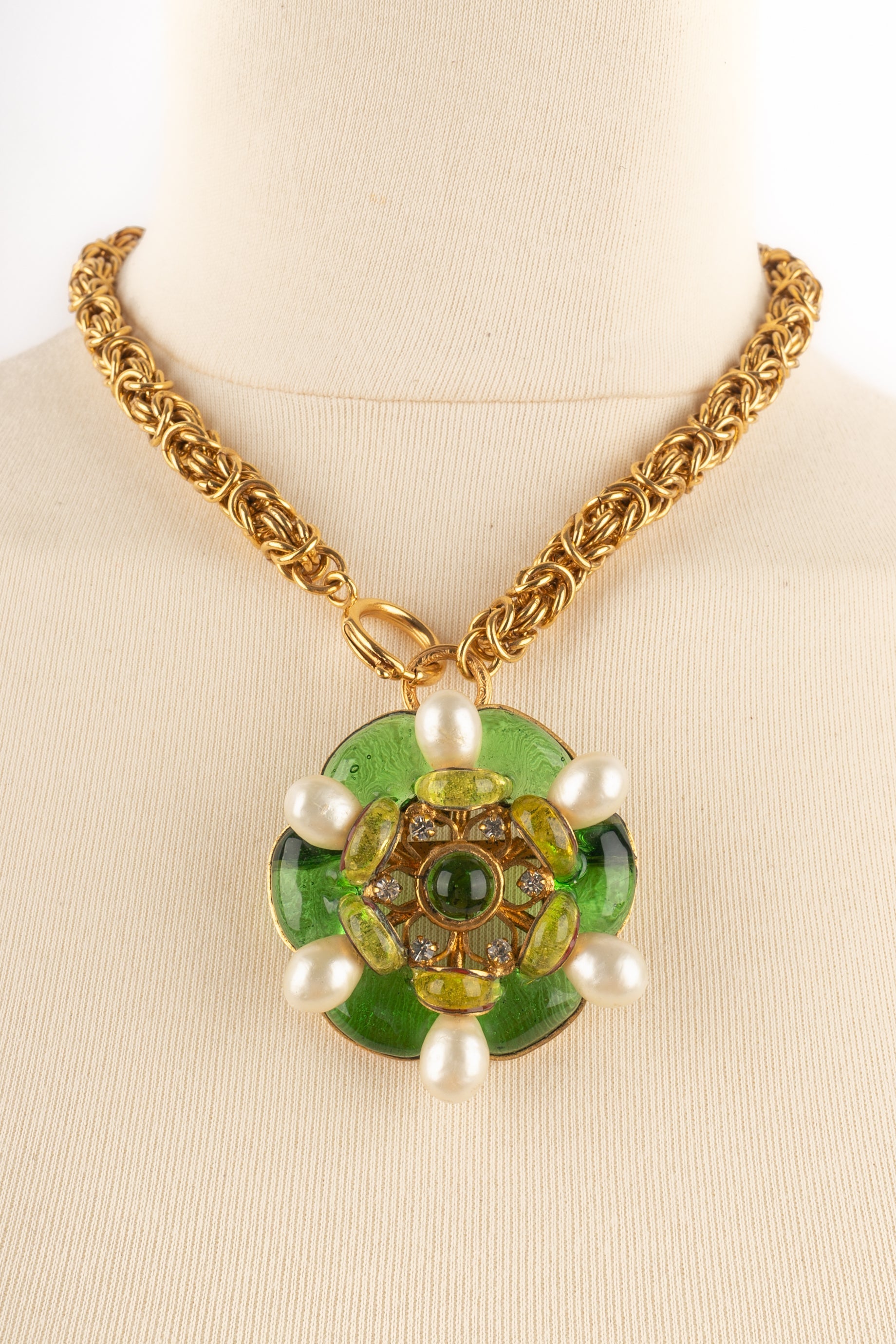 Collier pendentif Chanel
