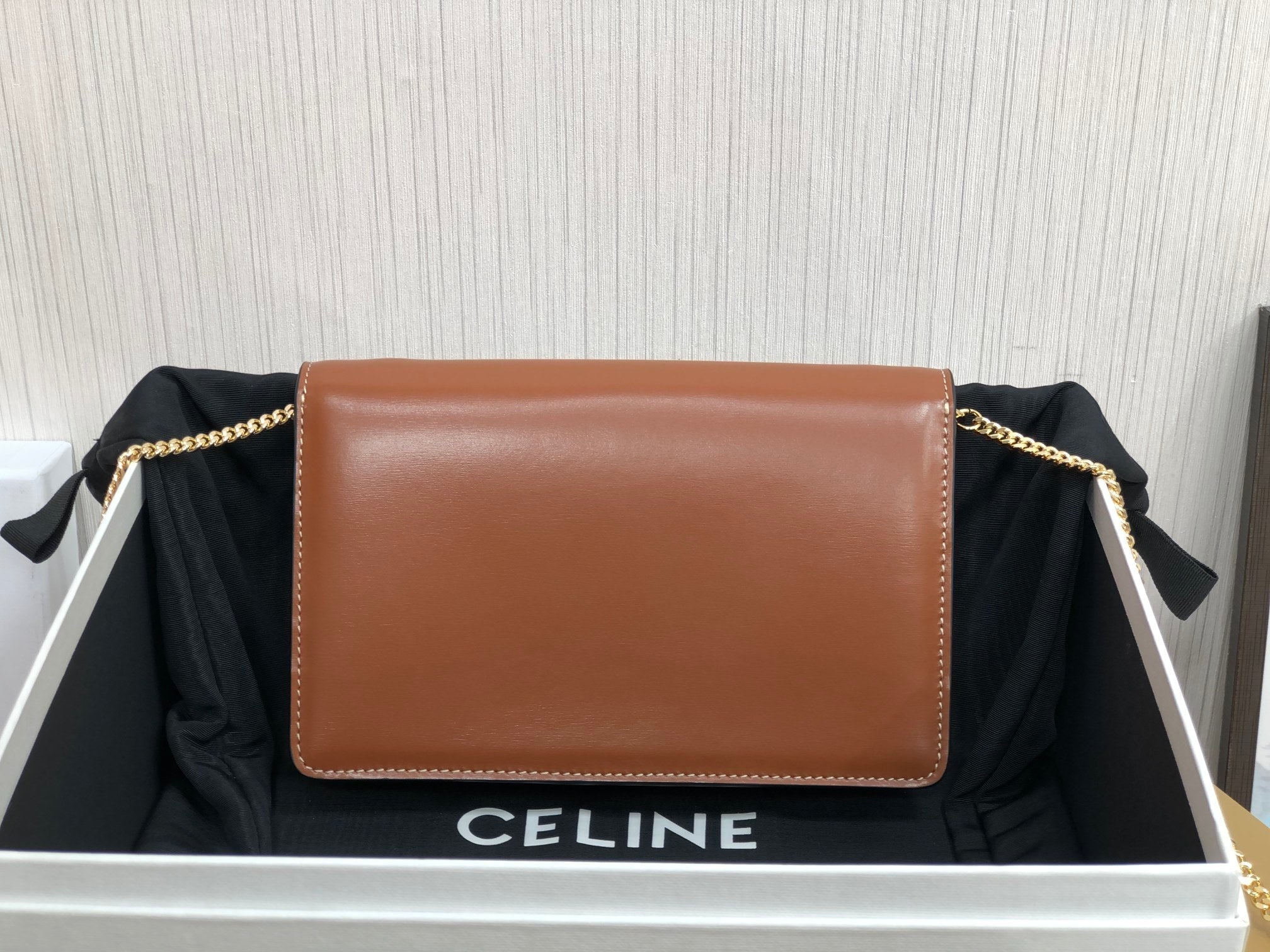 GLAMI Wallet On Chain Triomphe Tan For Women 7in/19cm 10J733DPV.04LU