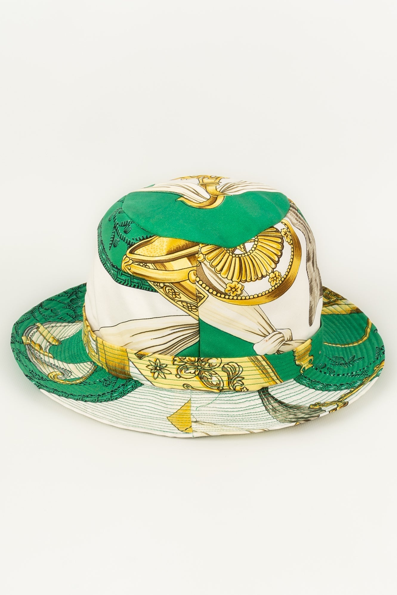 Chapeau en soie HermÃƒÆ’Ã‚Â¨s