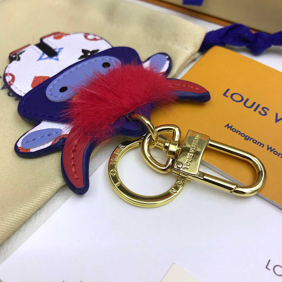 EN - Lux Keychains LUV 083