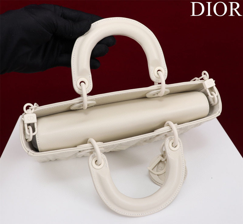 ELE - Dir Bags - 1223
