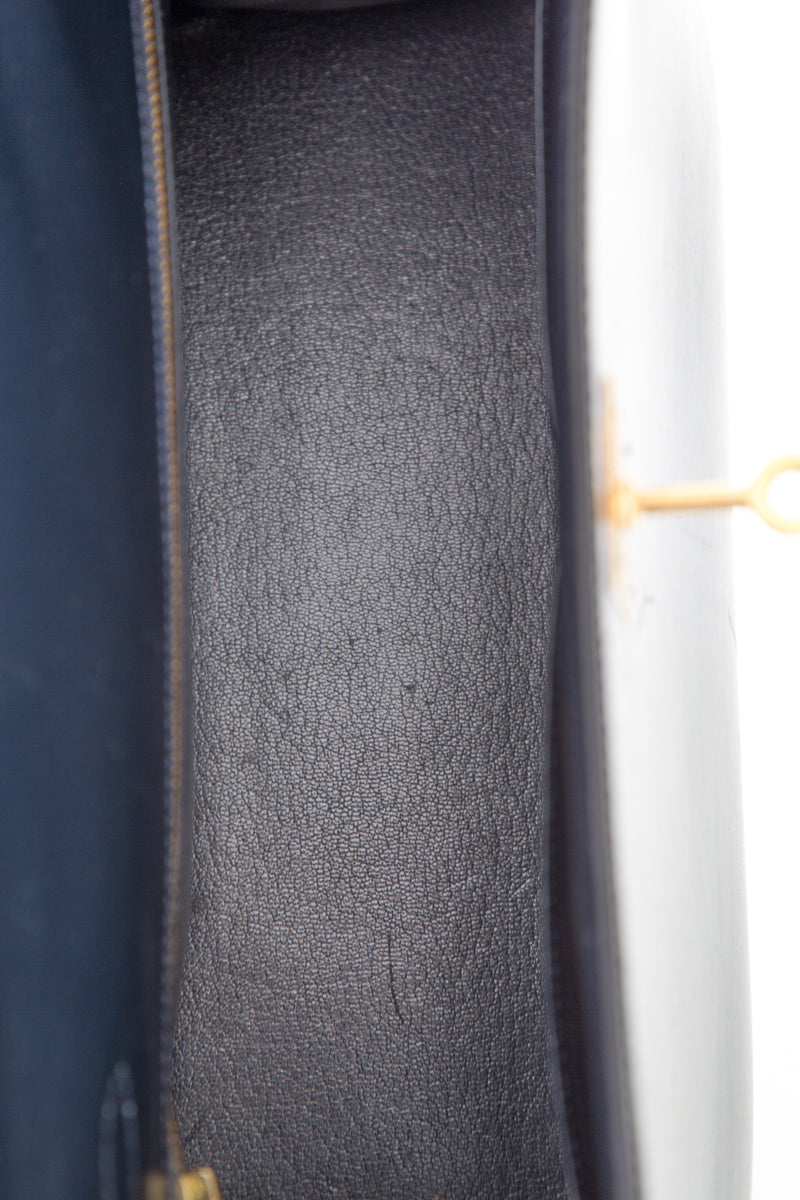 HermÃƒÆ’Ã‚Â¨s Vintage 1979 Kelly 28 CM ChÃƒÆ’Ã‚Â¨vre Leather in Bleu Marine with Gold Hardware