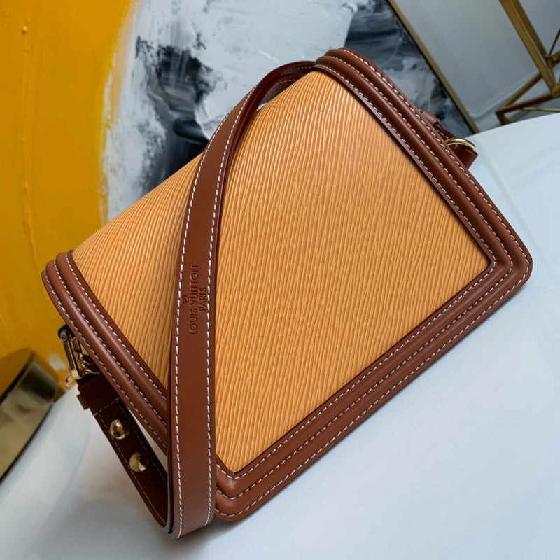 LOV2 Bags - Luxurious Bags  1563