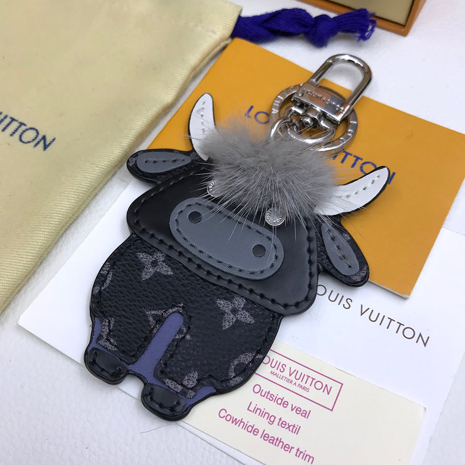 EN - Lux Keychains LUV 081