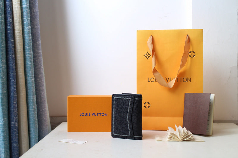 LOV2 Bags - Luxurious Bags  2781