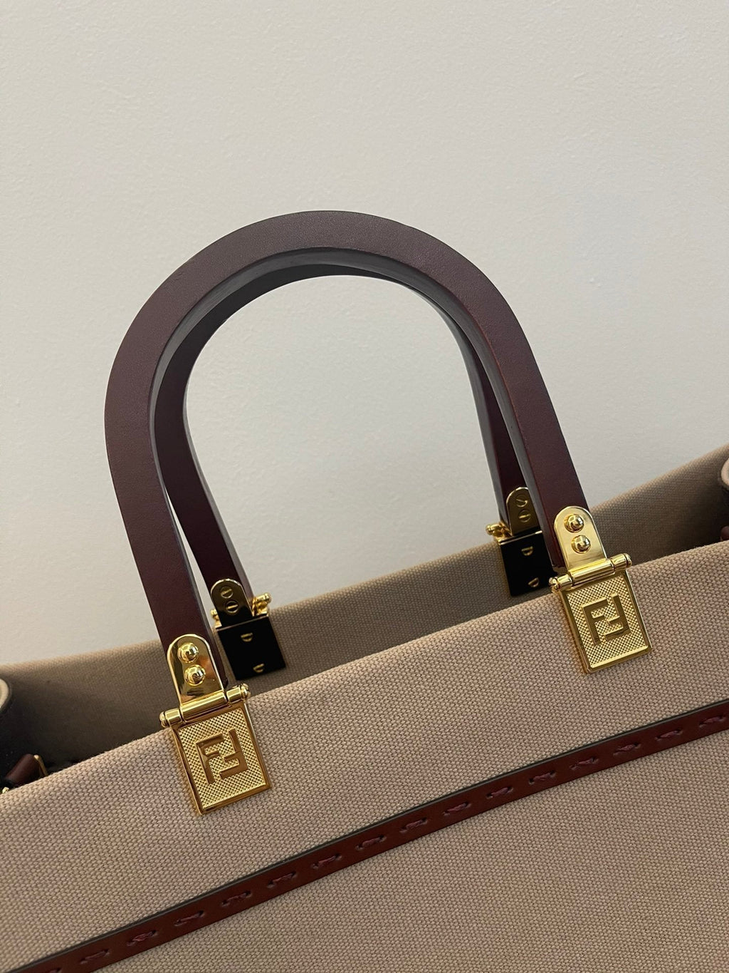 FI Sunshine MeGLAMIum Tote Bag Beige Canvas For Women, Bags, Shoulder Bags 13.8in/35cm FF 8BH386