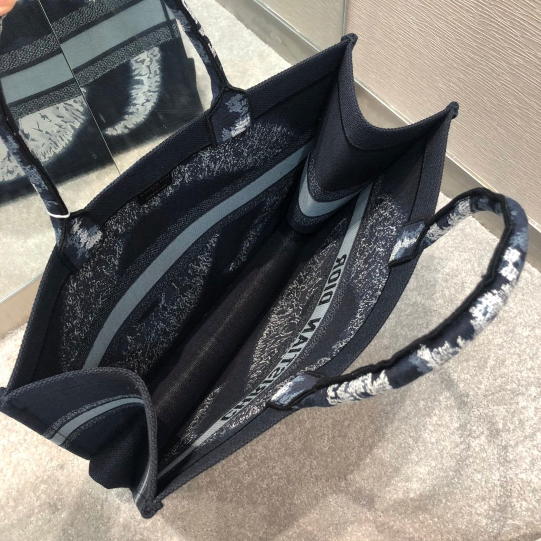 GLAMI Large Book Tote Black For Women 16.5in/42cm CD M1286ZRIW
