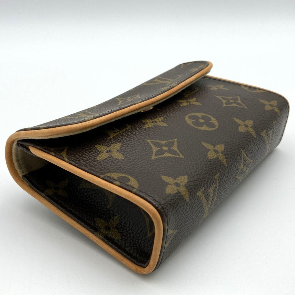 Louis Vuitton Florentine  Canvas Shoulder Bag ()