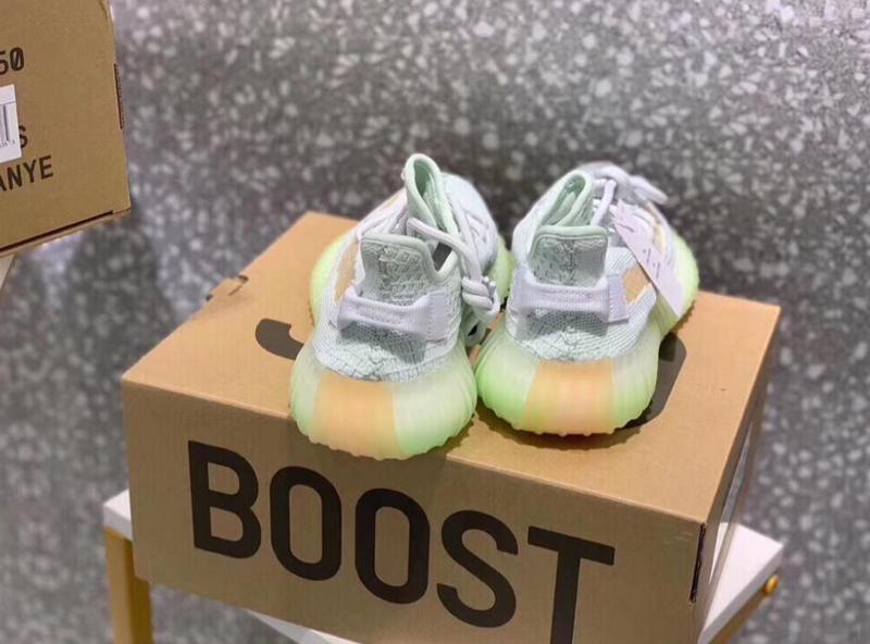 SAMC - YZO Sneakers - 397