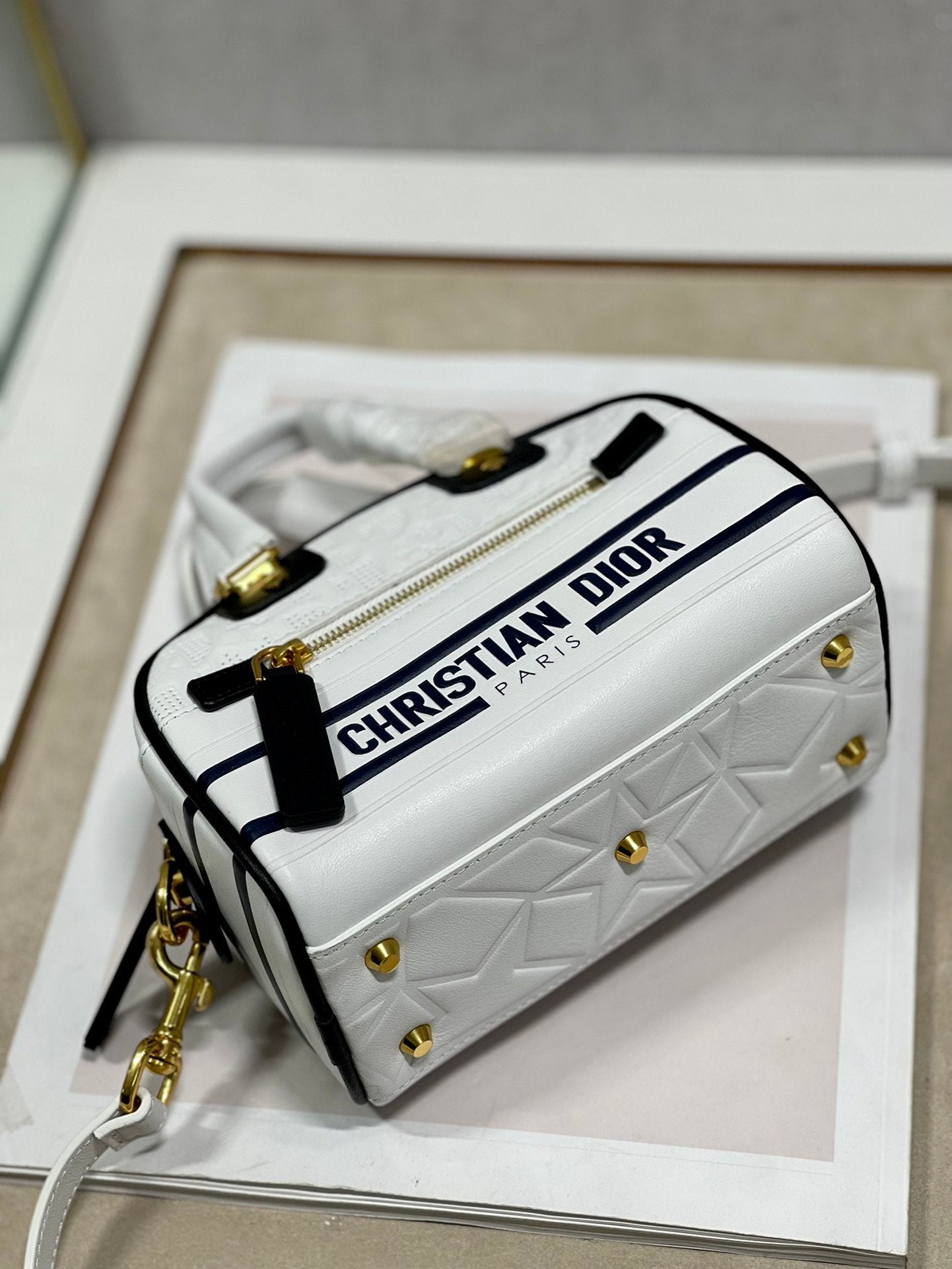 GLAMI Mini Vibe Zip Bowling Bag, White Handbags, Bowling Bags, 17cm CD